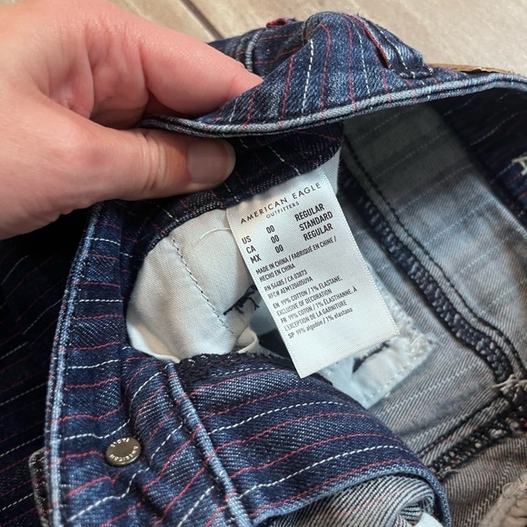 American Eagle Stretch Mom Jean Relaxed Pinstripe Pleated Hi-Rise 00 - Picture 6 of 7